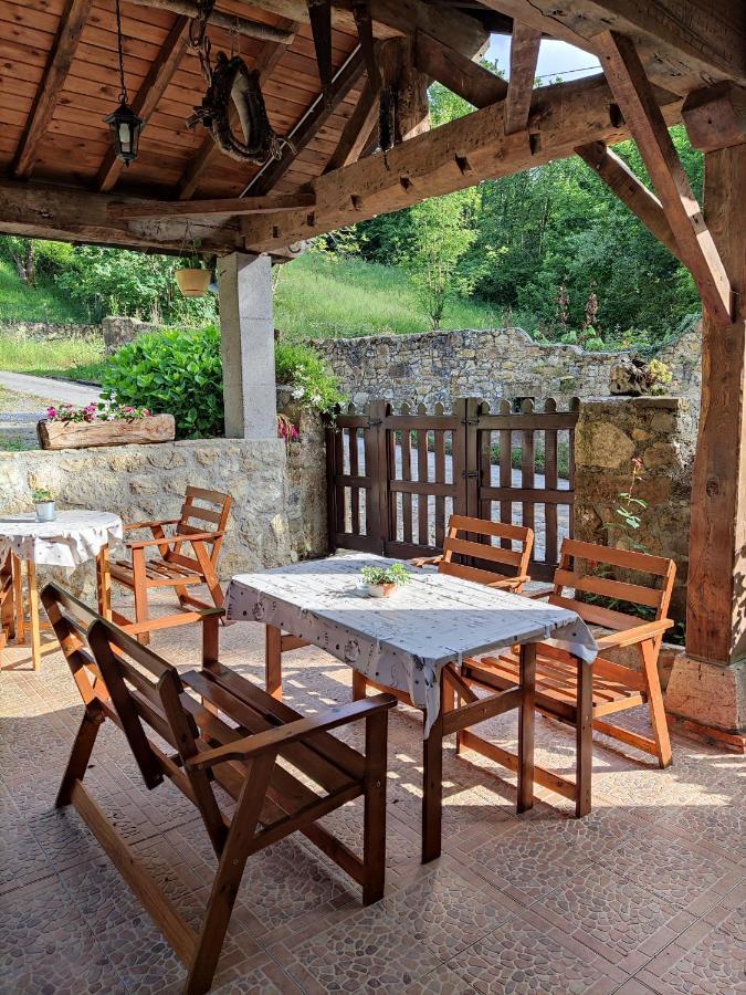 Apartamentos Rurales La Caviana Onís Kültér fotó