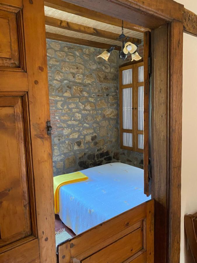 Apartamentos Rurales La Caviana Onís Kültér fotó