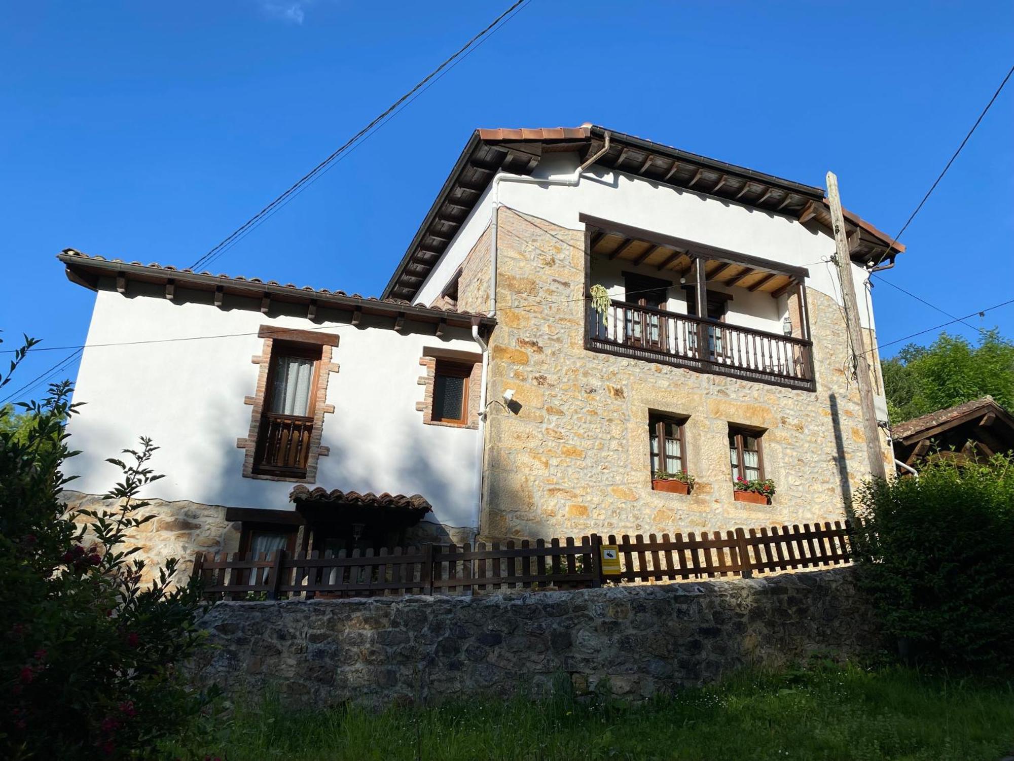 Apartamentos Rurales La Caviana Onís Kültér fotó